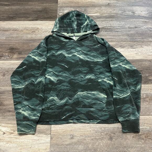 Fabletics Esmi Green Womens Medium Crystal Waves Pullover Sweatshirt Hoodie - Picture 1 of 8